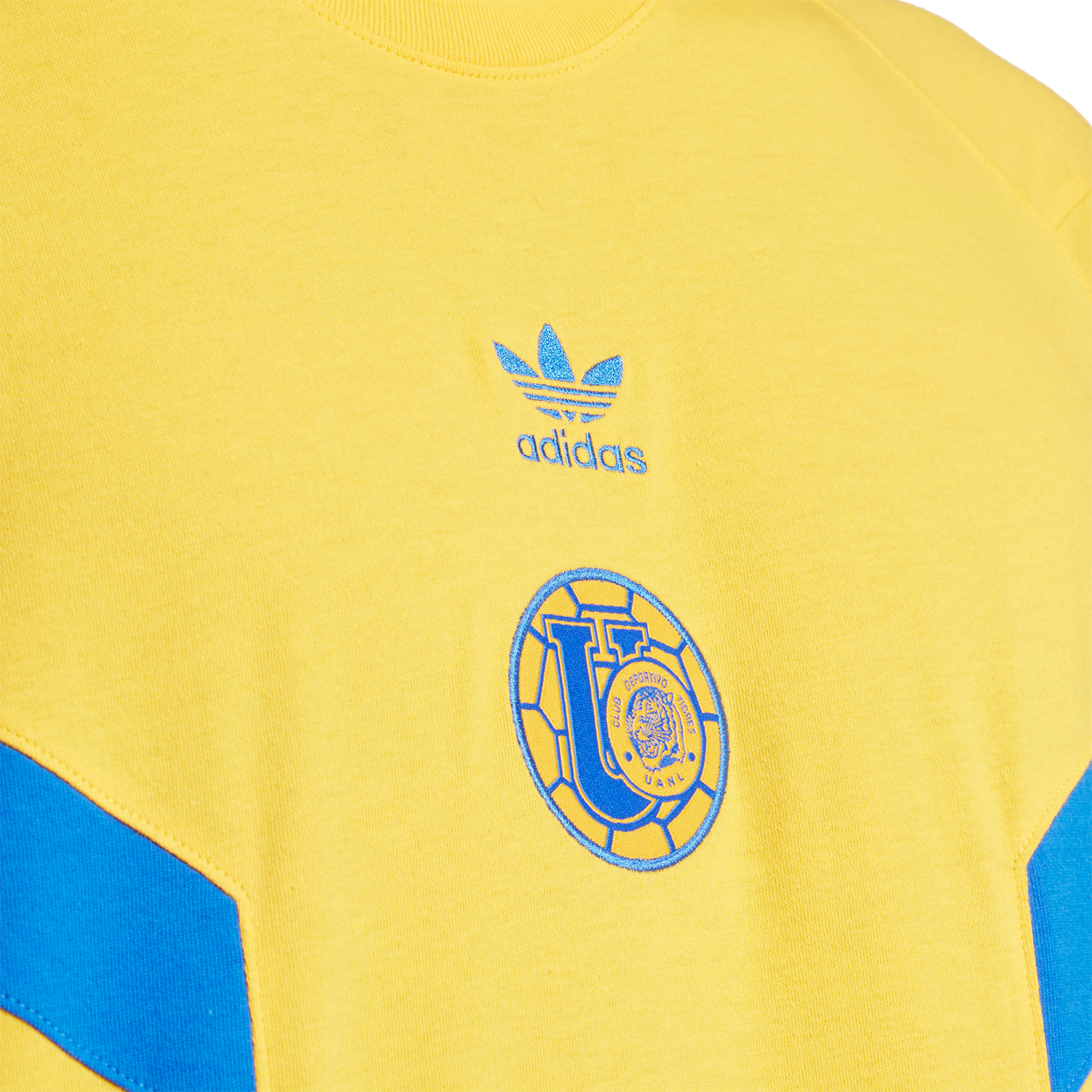 adidas short sleeve logo tee