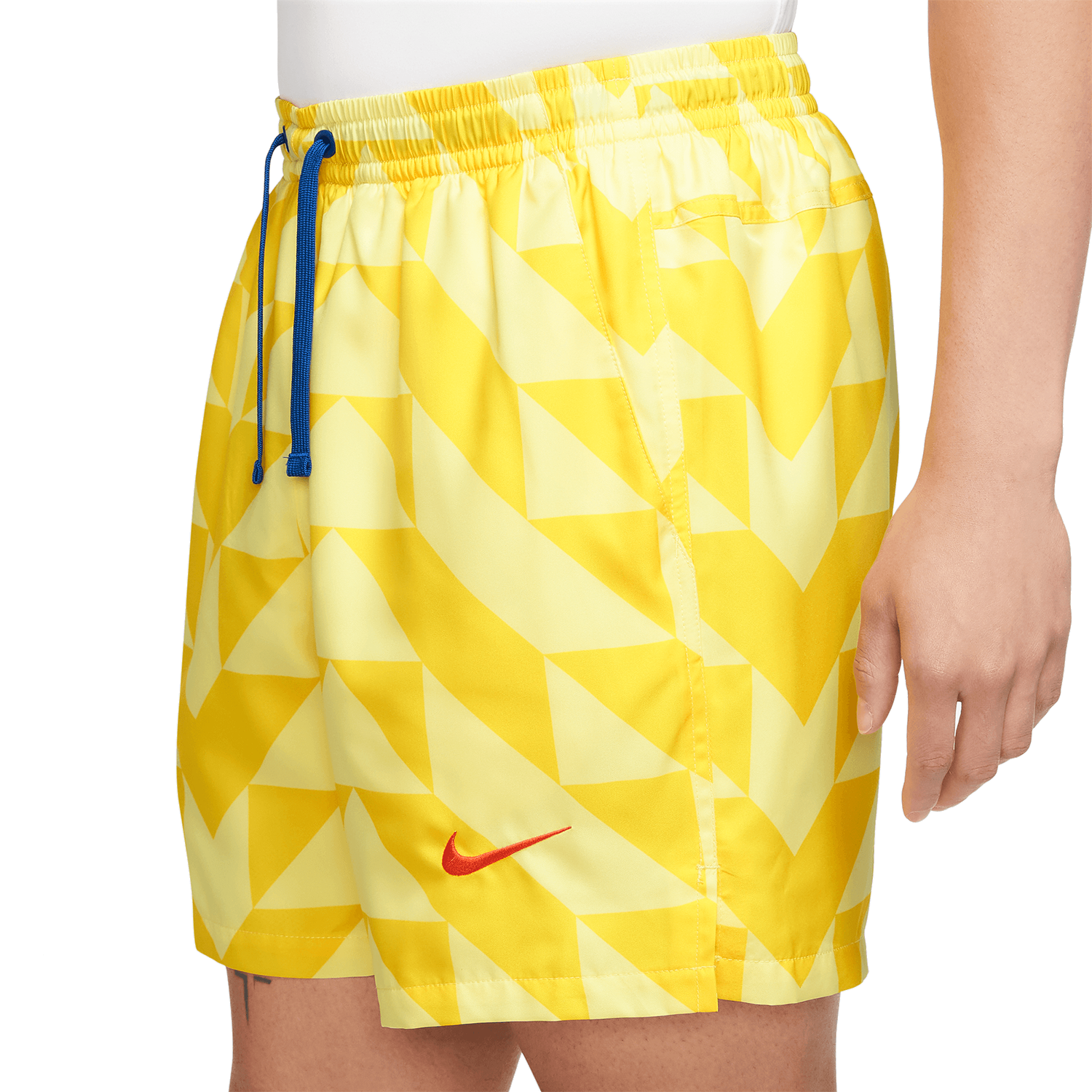 pantalon corto nike amarillo